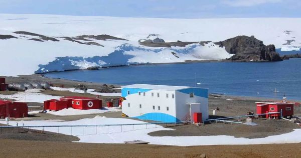 Power restored at Uruguay's Artigas Base in Antarctica